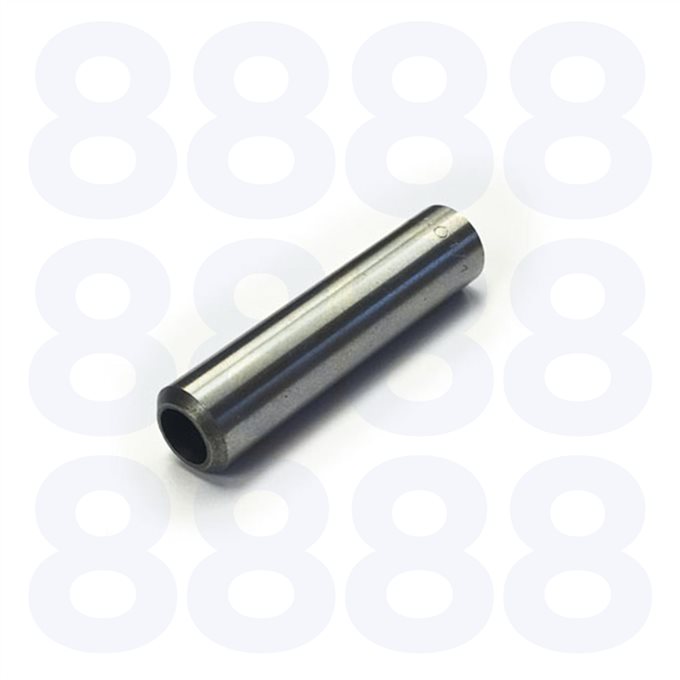 Lister TR3 Exhaust Valve Guide — Emmark EM6582
